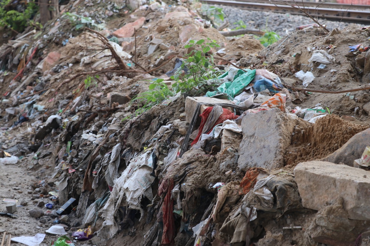 The Rubbish Clogging Up Jaipur Streets