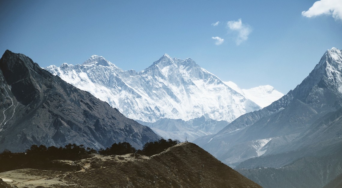 The Himalayas are an example of the kind of geological feature that can arise when two plates collide