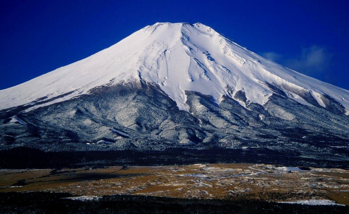 Mount Fuji is one on the many volcanoes that for the Pacific Ring of Fire